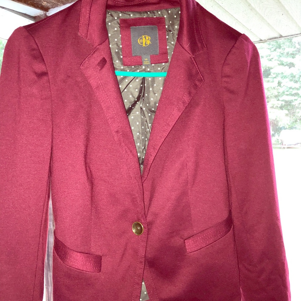 Maroon blazer